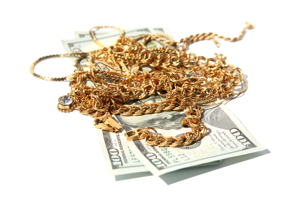 We buy broken gold necklaces and scrap gold in Houston